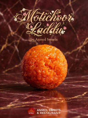 Experience our famous Motichoor Laddu! Tiny, sweet pearls of gram flour fried in ghee & soaked in saffron syrup, creating a melt-in-your-mouth Indian classic. Order fresh in Stockholm.